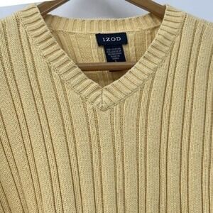 Mens L V-Neck Sweater Butter Yellow Ribbed Knit 100%‎ Cotton Spring Coastal